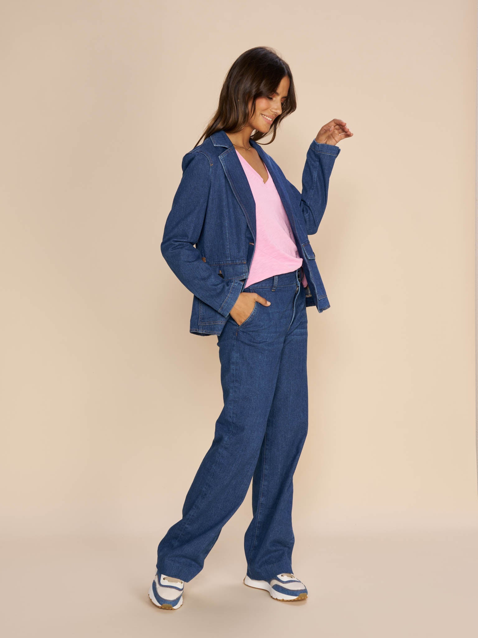 Modelshot / Blue / Detail